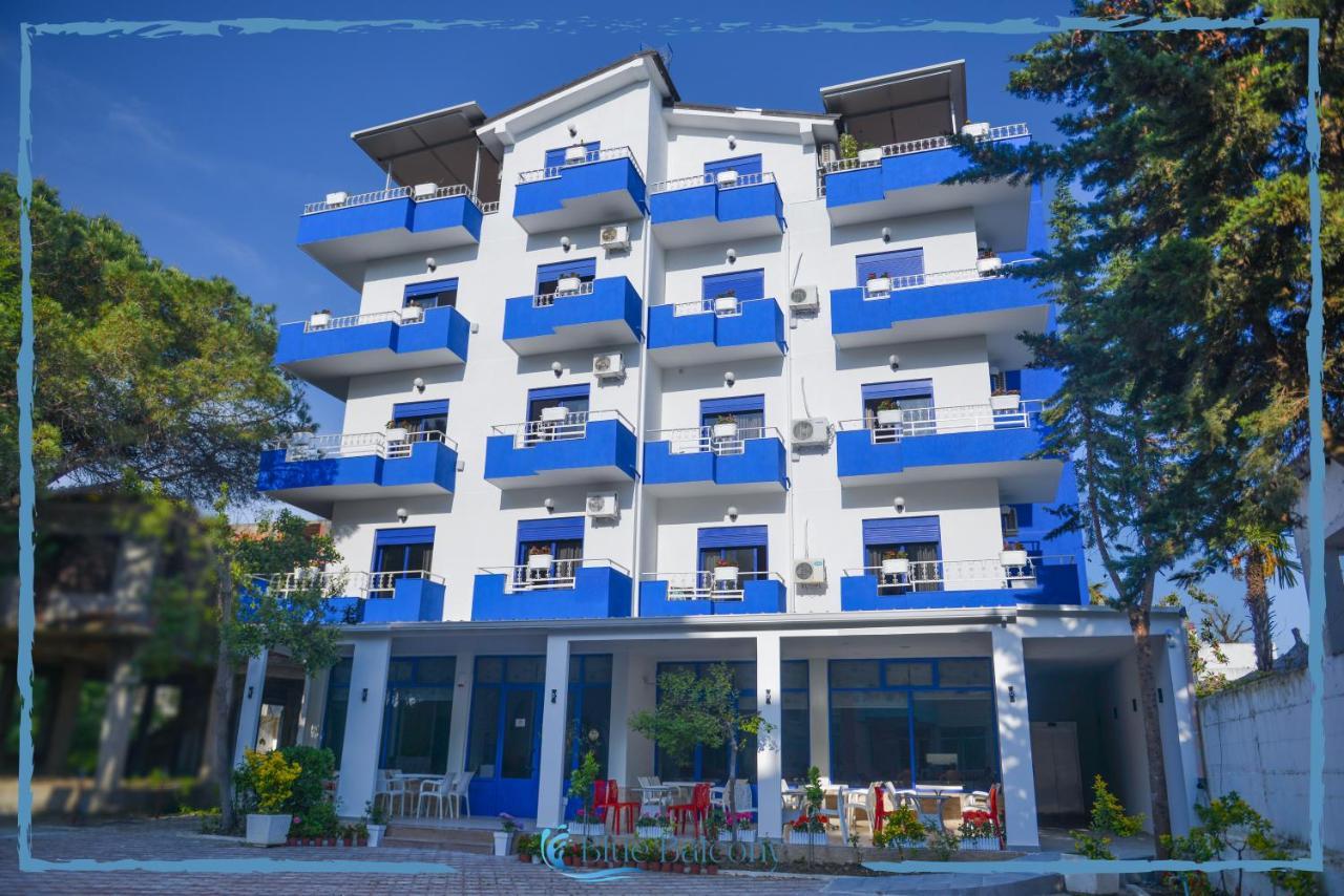 Blue Balcony Hotel 格勒姆 外观 照片